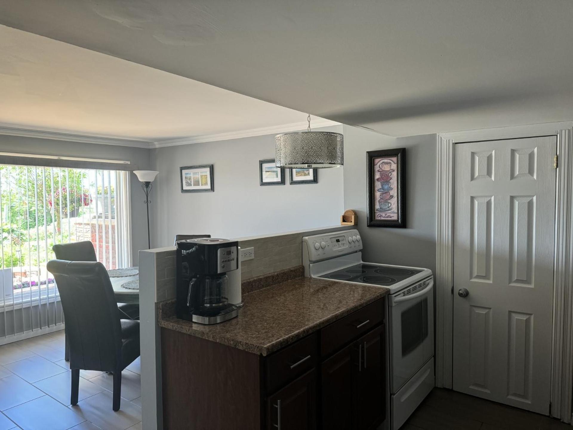 Lazy Dayz Vacation Rental Пиктон Экстерьер фото